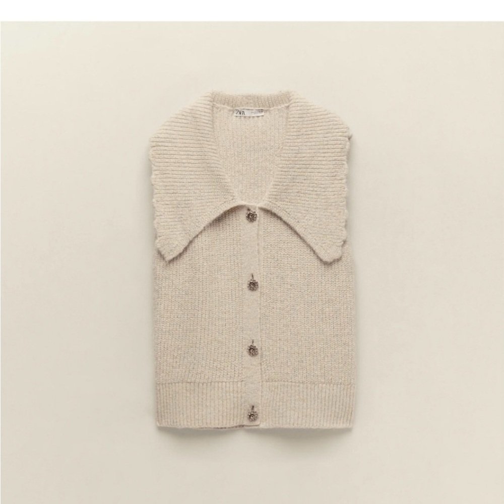 100% Authentic ZARA Jewel Button BIB Collar Vest Sweater Size: M - Picture 4 of 8